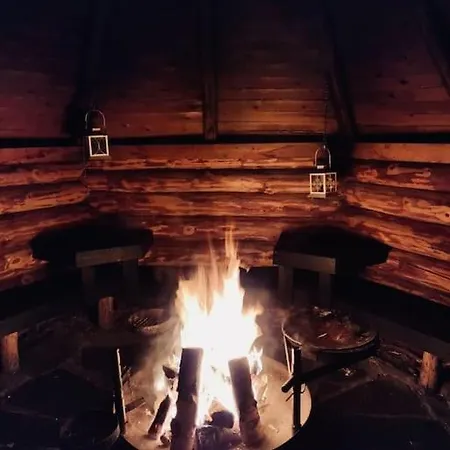 Lapland Hideout With Modern Amenities And Activities וילה אנונטקיו