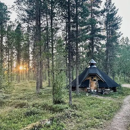 Lapland Hideout With Modern Amenities And Activities